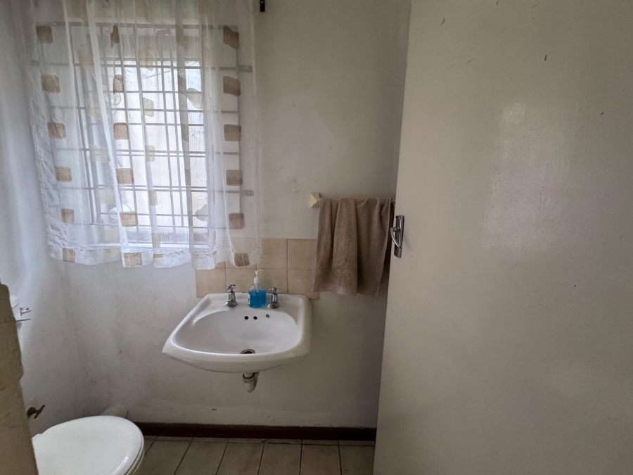 3 Bedroom Property for Sale in Hillcrest Heights Western Cape